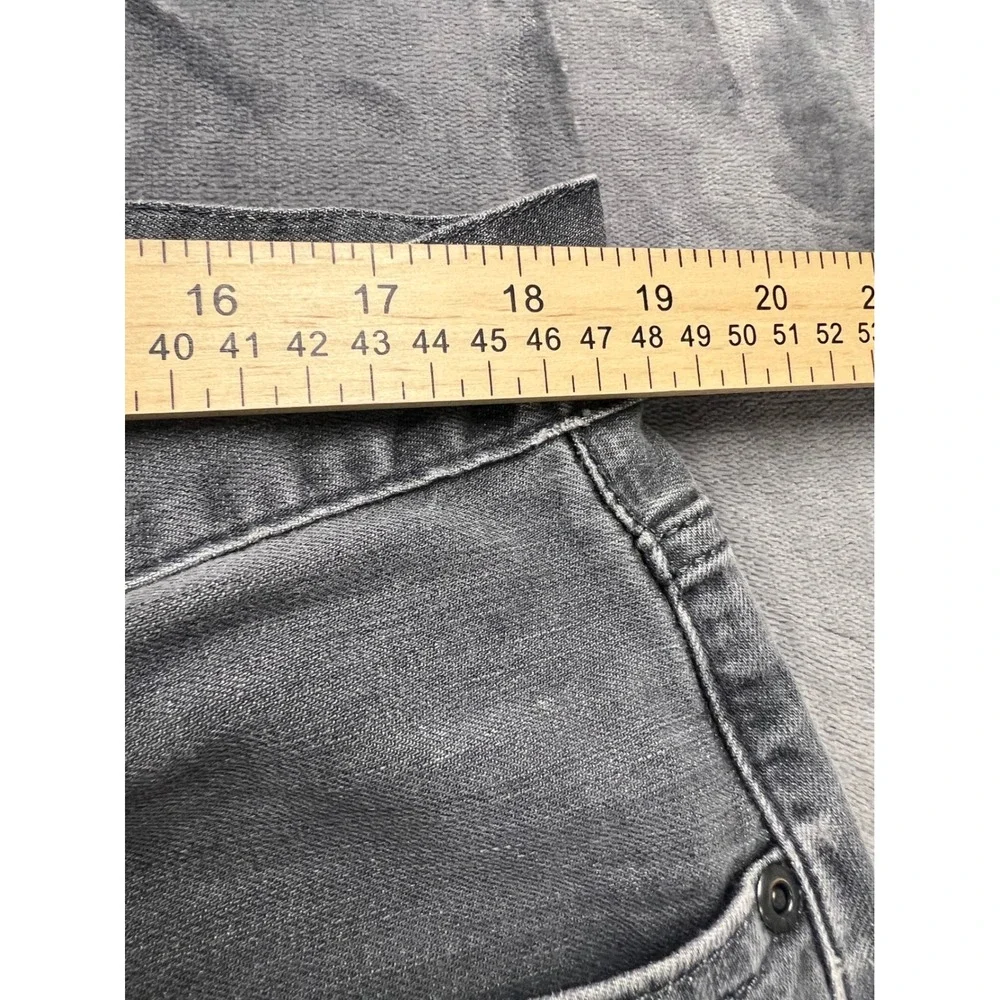 Gap 1969 Straight Leg Jeans Mens 38x32 Grey Denim Fall 2012 Clean Grey Wash‎
